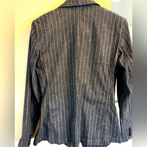 Lauren Ralph Lauren Pinstripe Blazer with crest ⚜️✨ - Picture 3 of 8